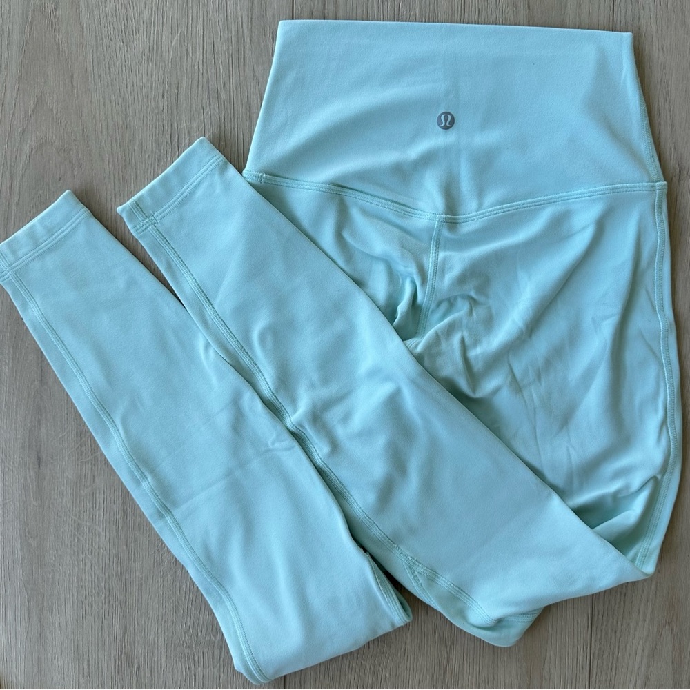 Lululemon Mint Green High-Waisted Leggings